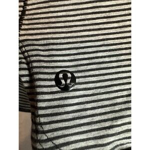 Lululemon Pit To Pit 16" Shoulder To Hem 26" Grey Black Stripes Gym Yoga Top